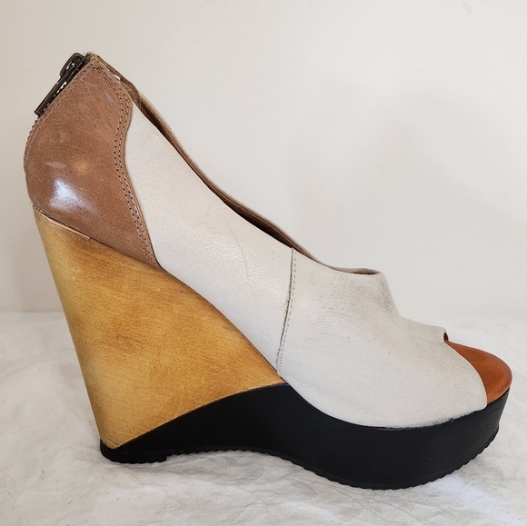 Leather Wedge Heels Cream & Tan - Picture 4 of 11